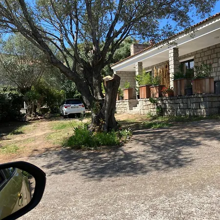 Vue A 300m Du Centre De Porto-vecchio Vila